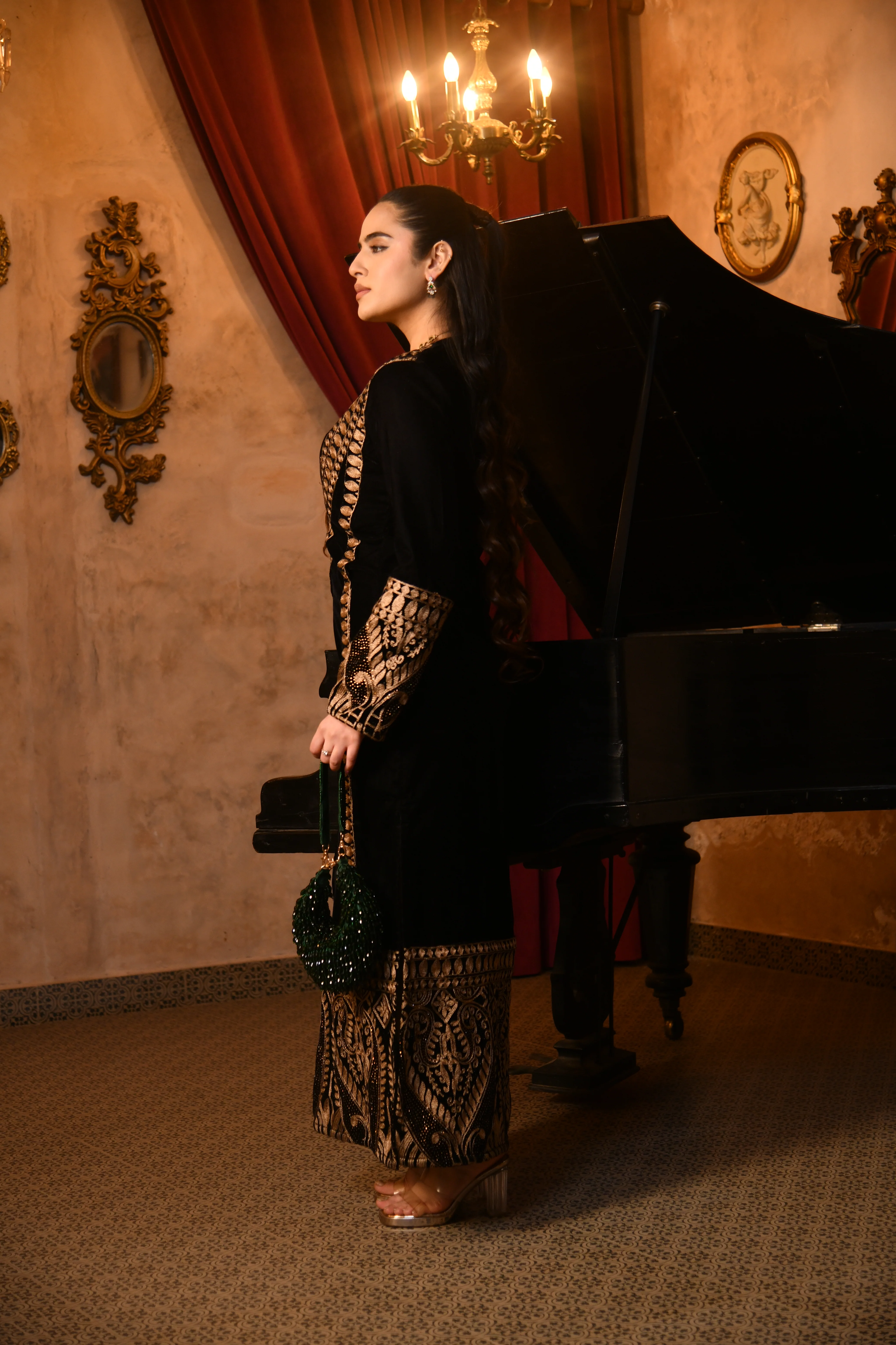 Black Velvet Kaftan - Image 3