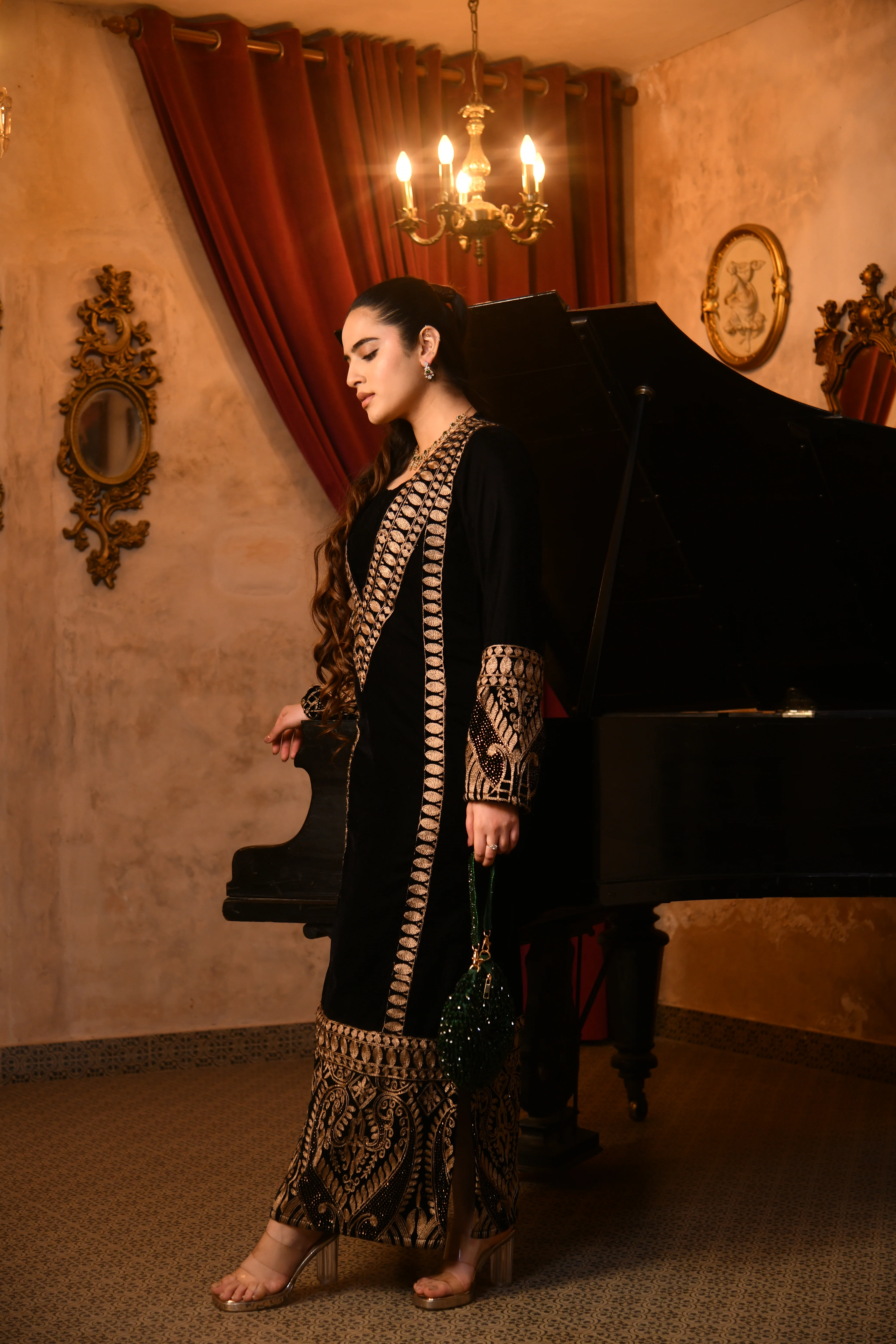 Black Velvet Kaftan - Image 7