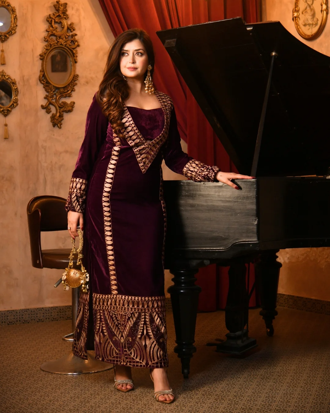 Black Velvet Kaftan - Image 8