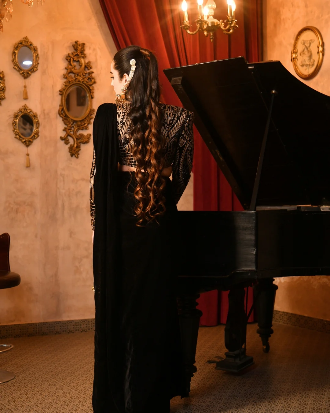 Black Velvet Saree - Image 3