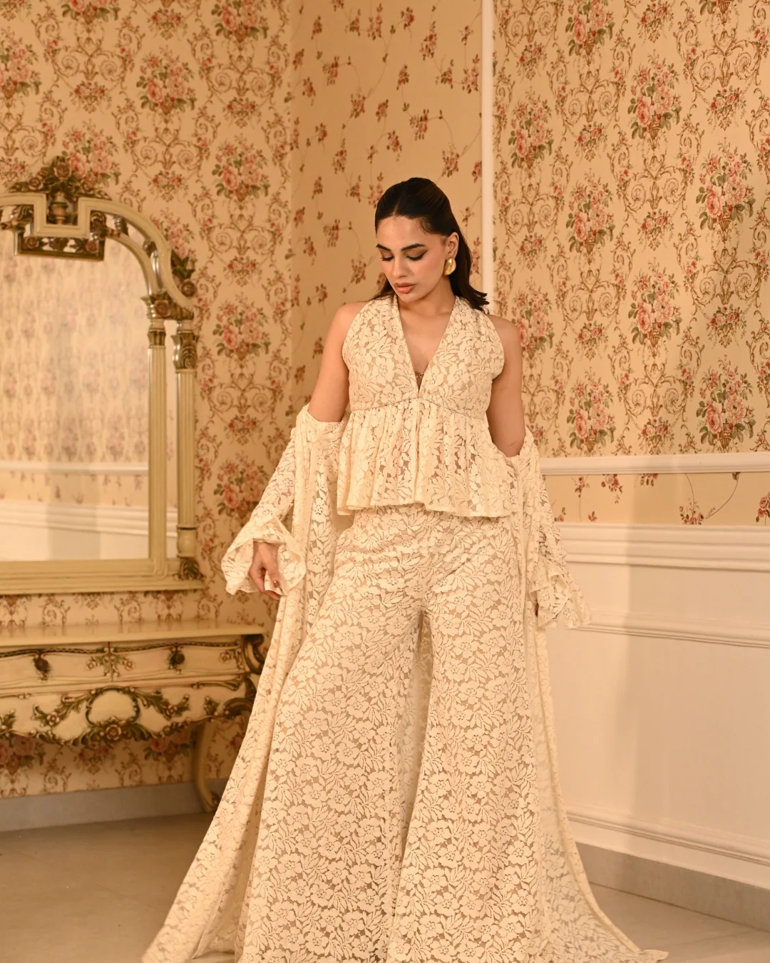 Ivory 3 piece set - Image 3
