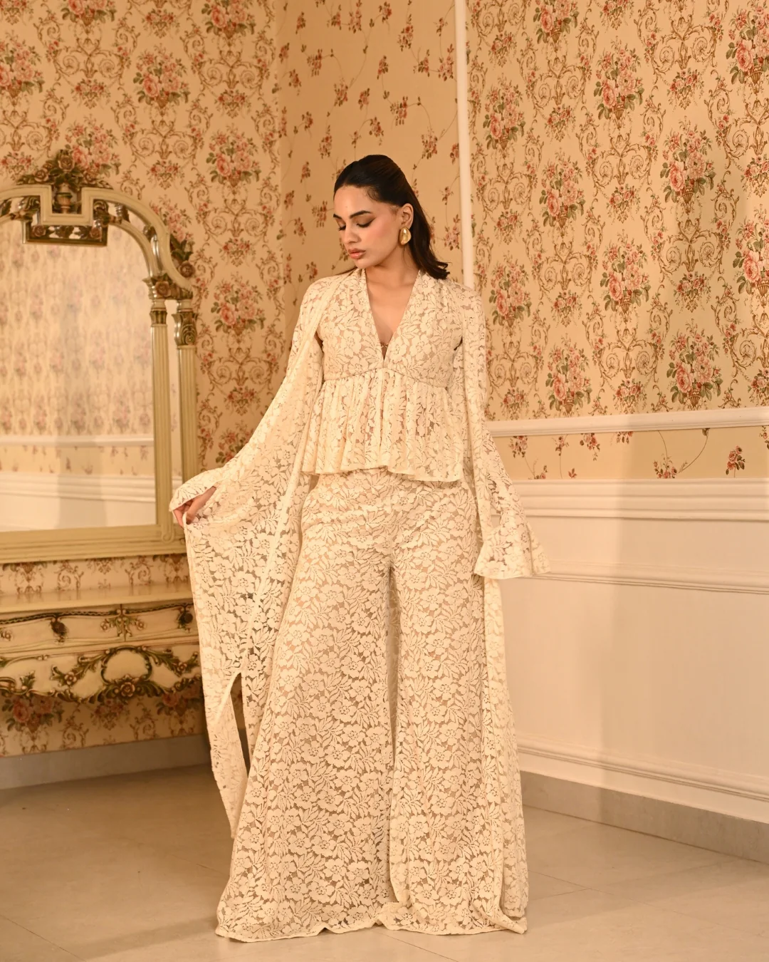 Ivory 3 piece set - Image 5