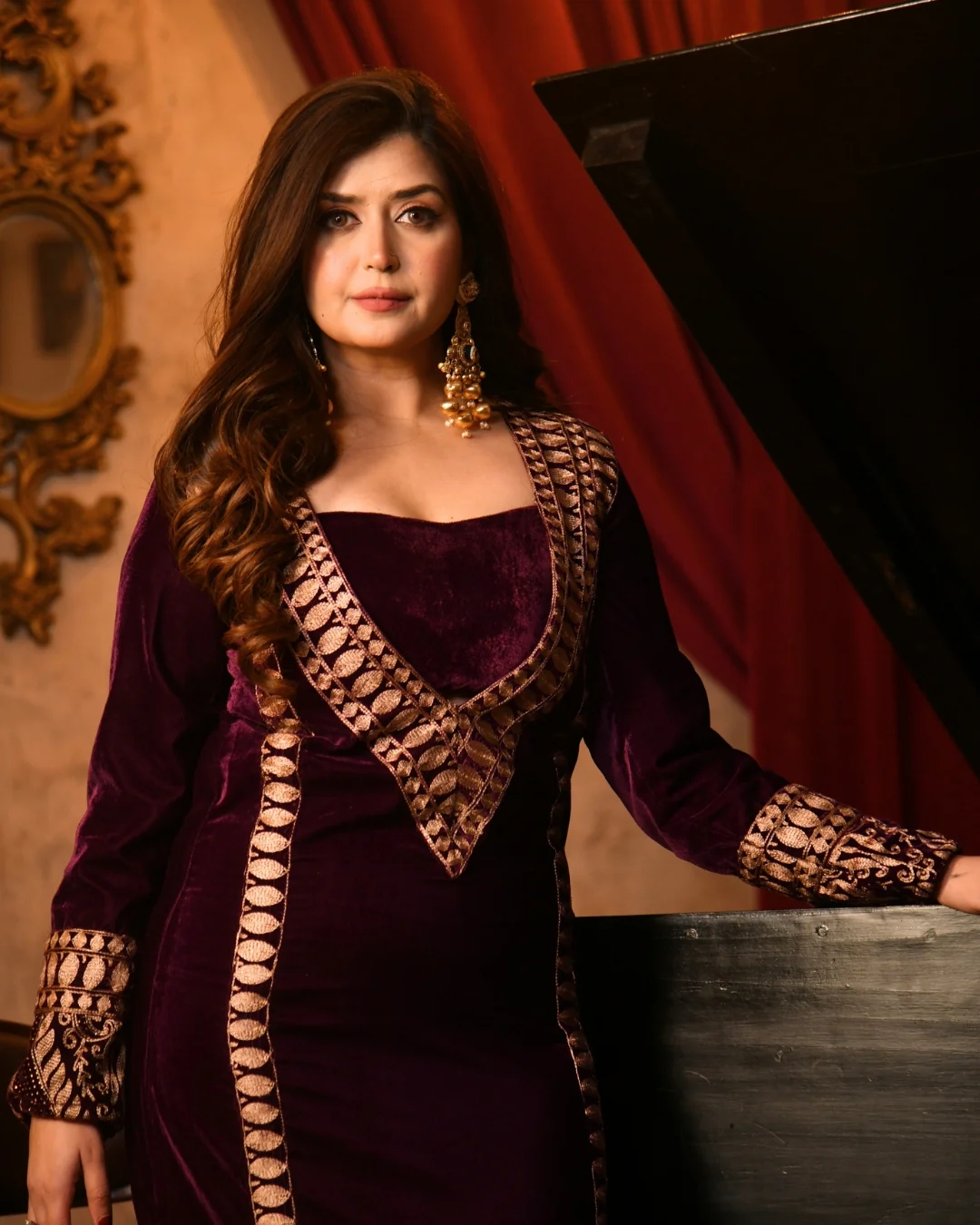 Violet Velvet Kaftan - Image 11